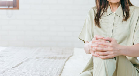 膝が痛いときは動かさないほうが良い