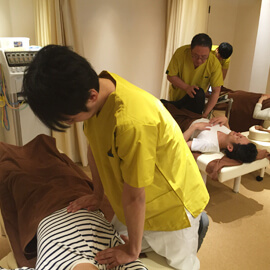 施術の様子
